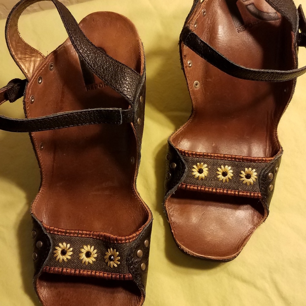 Report Sunflower Sandals